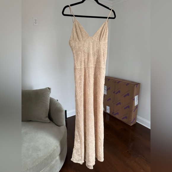 NBD Dresses & Skirts - Revolve NBD nude lace dress size medium